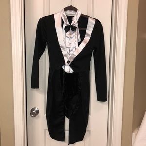 XS/S. Cocktail suit w coat tails. Costume.
